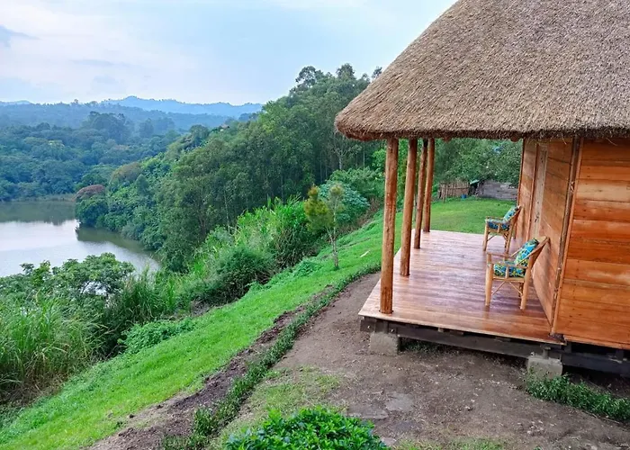 Mwamba Kelele Lodge