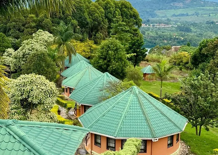 Top Of The World Lodges Fort Portal